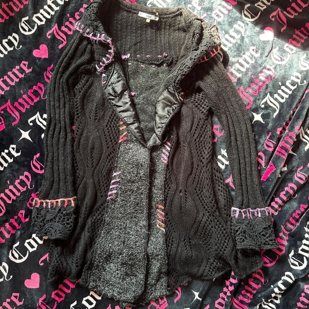 Sioni Women's Black Cardigan
